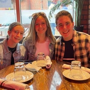 Meet your Posher, Lori